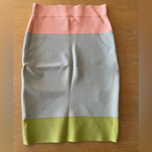 BCBG Bandage Skirt - Color blocked, XS - Picture 2 of 4